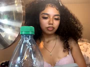 kittyizzy0 0