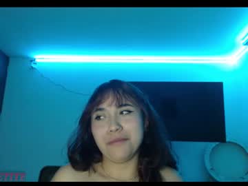 ladypetitelive
