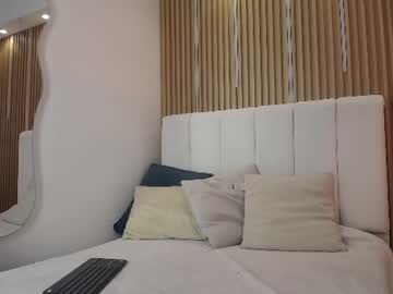 sensual kim77